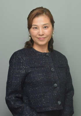 女性司会者　呉村 成美