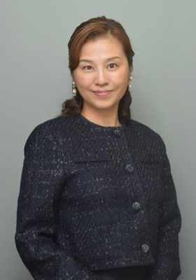 女性司会者　呉村 成美